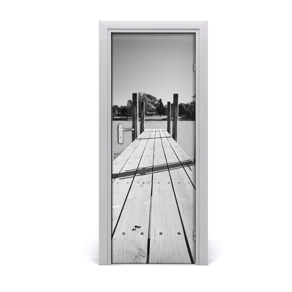 Fototapeta na dvere Čiernobiele drevené mólo
