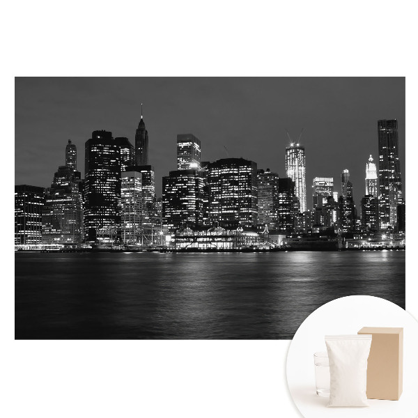 Veľkoplošná fototapeta na stenu Panoráma mesta v noci s odrazom vo vode