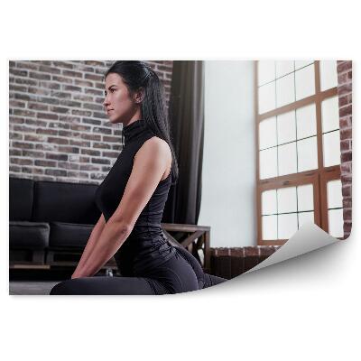 Fototapeta na stenu Raztezanje ženska fitnes preproga opečni zid stol