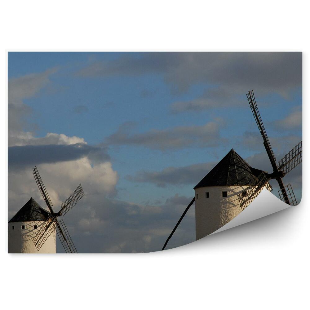 Fototapeta na stenu Stari mlini na veter na ozadju oblačnega neba