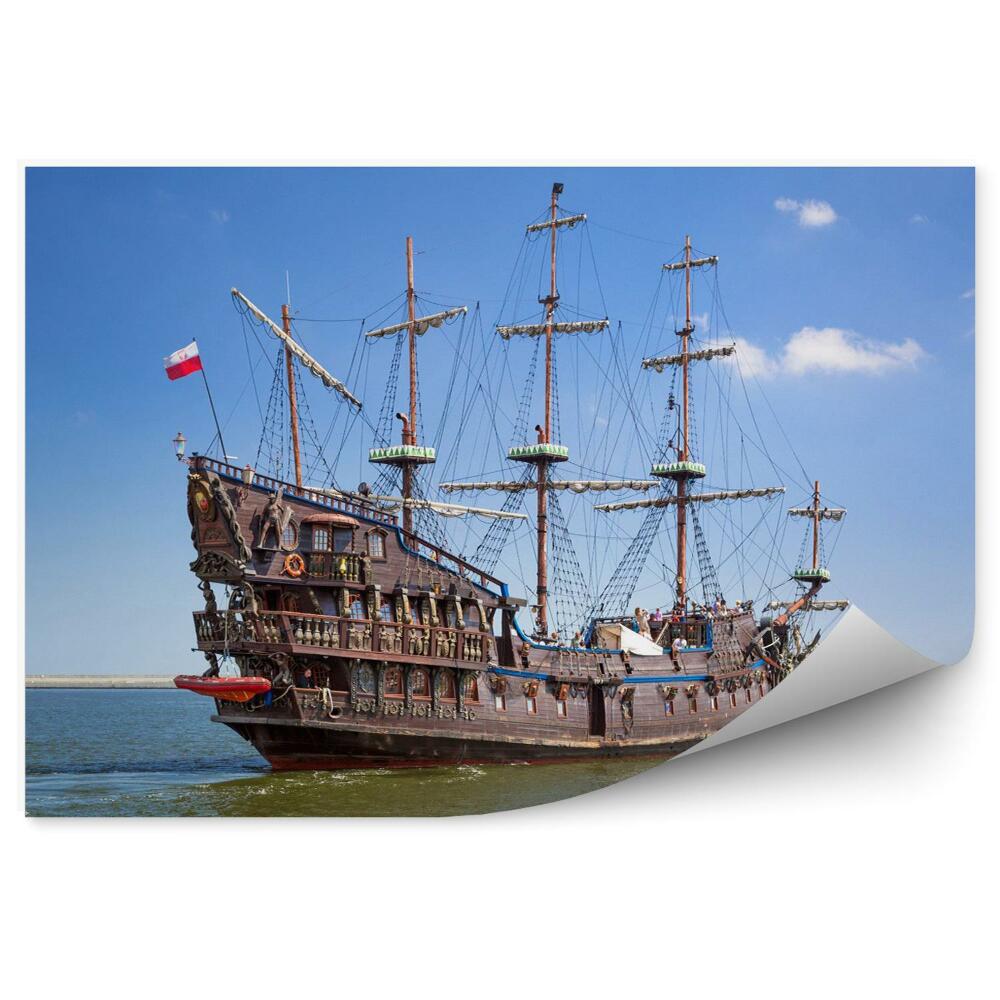 Fototapeta Pirátska galeónová loď na vodách Baltského mora v Gdyni