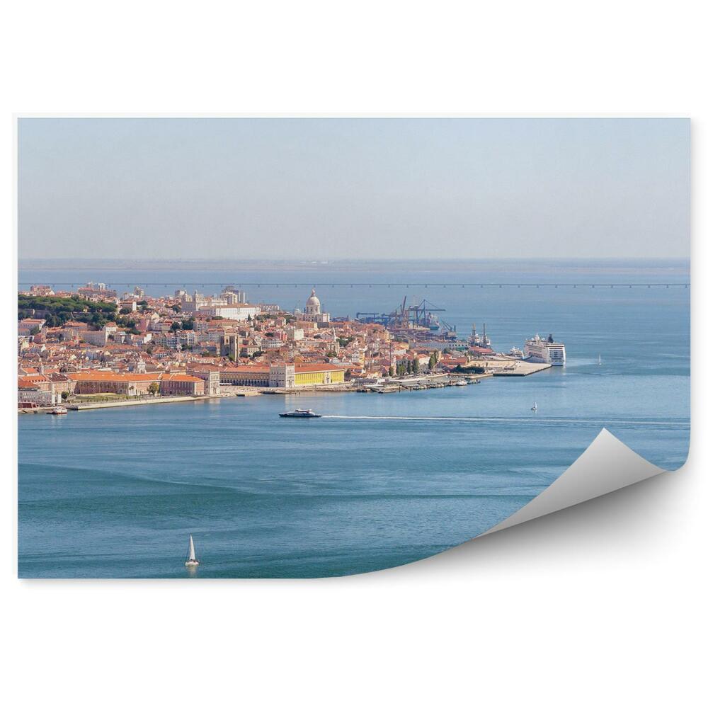 Fototapeta na stenu Panoramatický pohľad na staré mesto lisabon oceán jachty