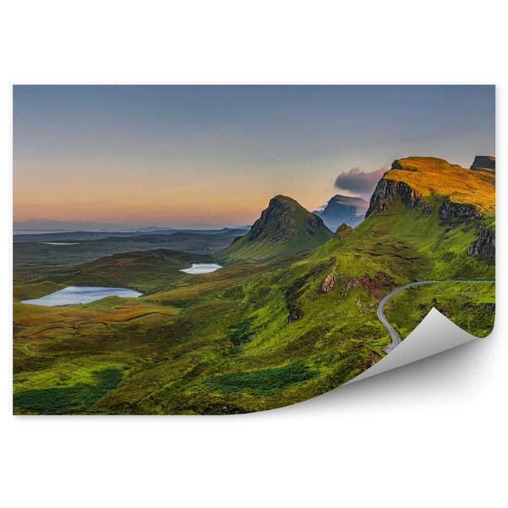 Fototapeta na stenu Hory Quiraing pri západe slnka Škótsko