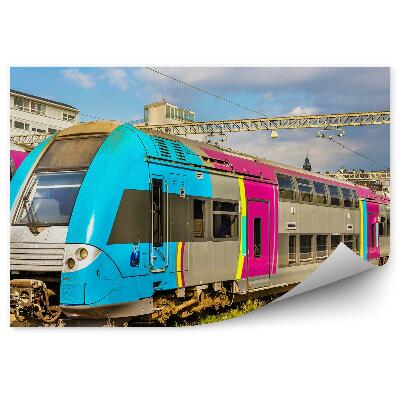 Fototapeta Barvni dvonadstropni vlak v Franciji