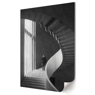 Retro plagát Elegancia točitého schodiska v monochromatickom štýle