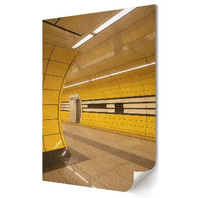 Retro plagát Moderná stanica metra v žltej farbe