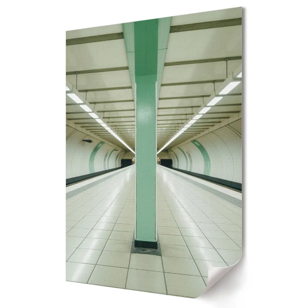 Minimalistický plagát Prázdny tunel metra do obývačky