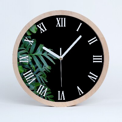 Drevené hodiny Listy v čiernom kruhu.