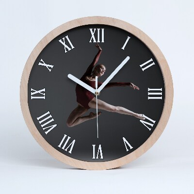 Drevené nástenné hodiny Tanečné podkrovie
