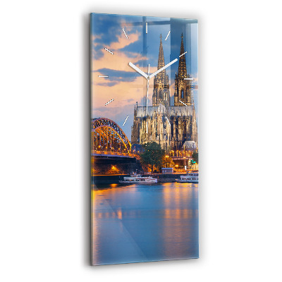 Sklenené hodiny Pohľad na radnicu